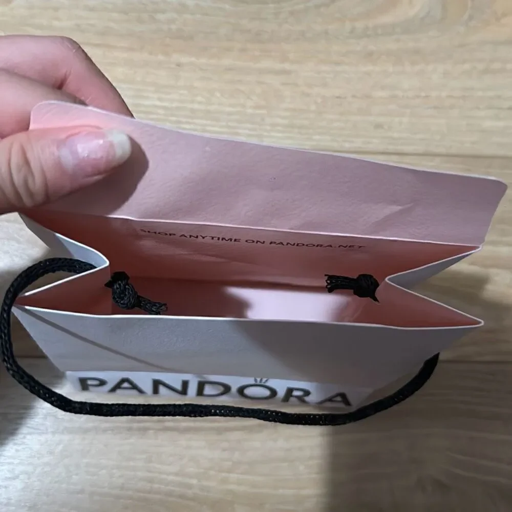 ‎Pandora shopping bag